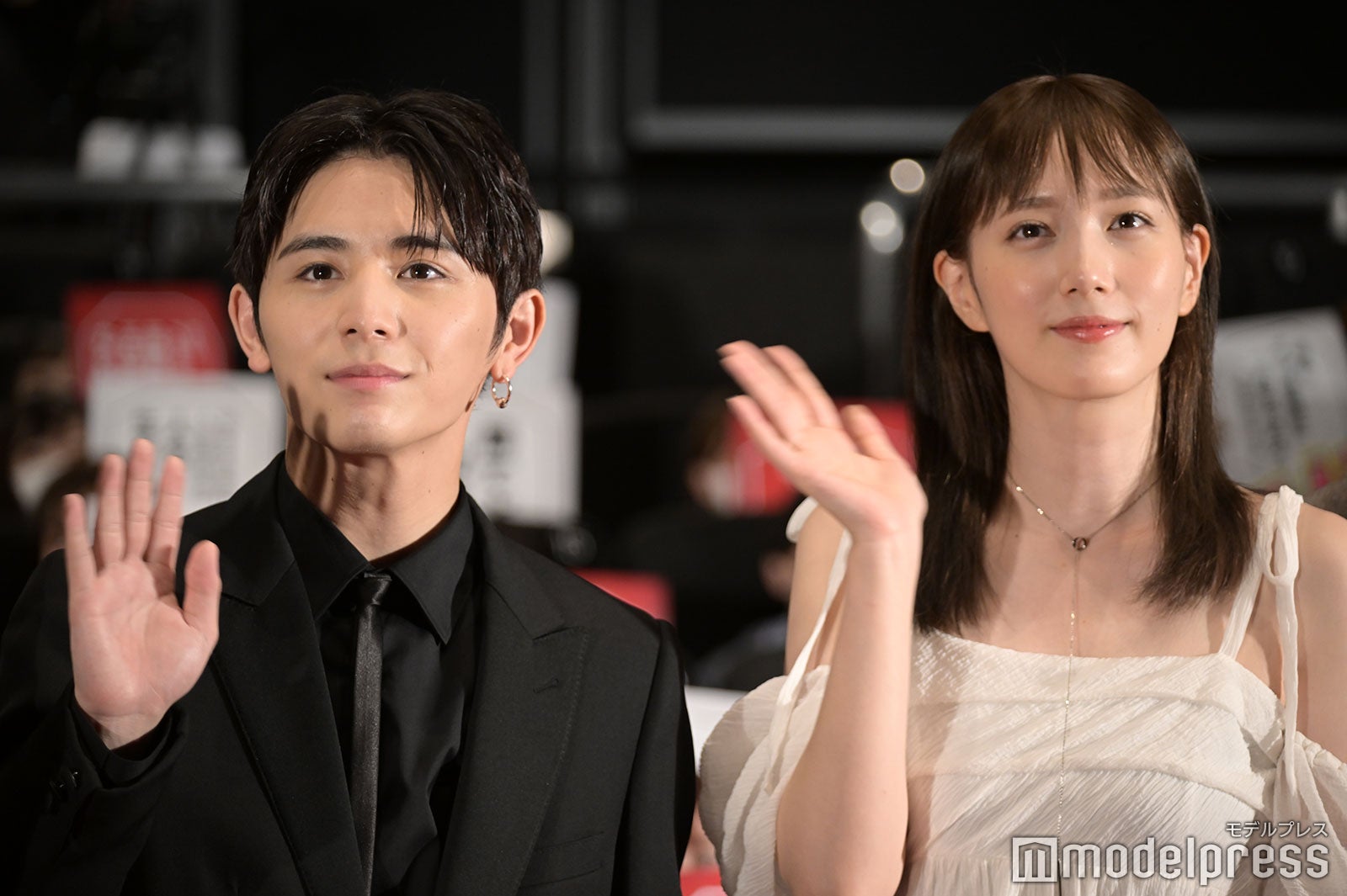 公開を迎え喜びいっぱいの山田涼介と本田翼（C）モデルプレス