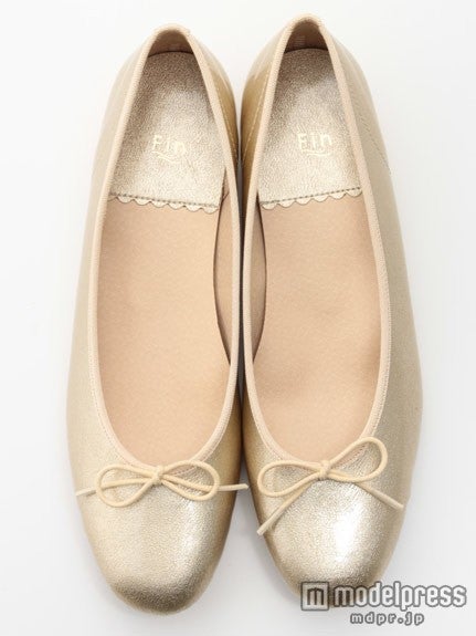 エナメルバレエシューズ「Fin 」8,964円(税込)