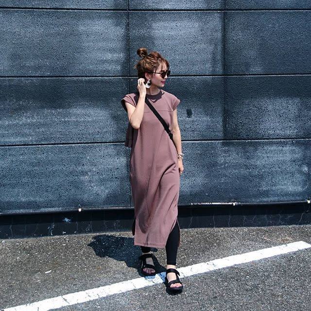 一枚で着こなしにくいワンピースはパンツと合わせて バランスのいい重ね着コーデ10選 ビューティーガール