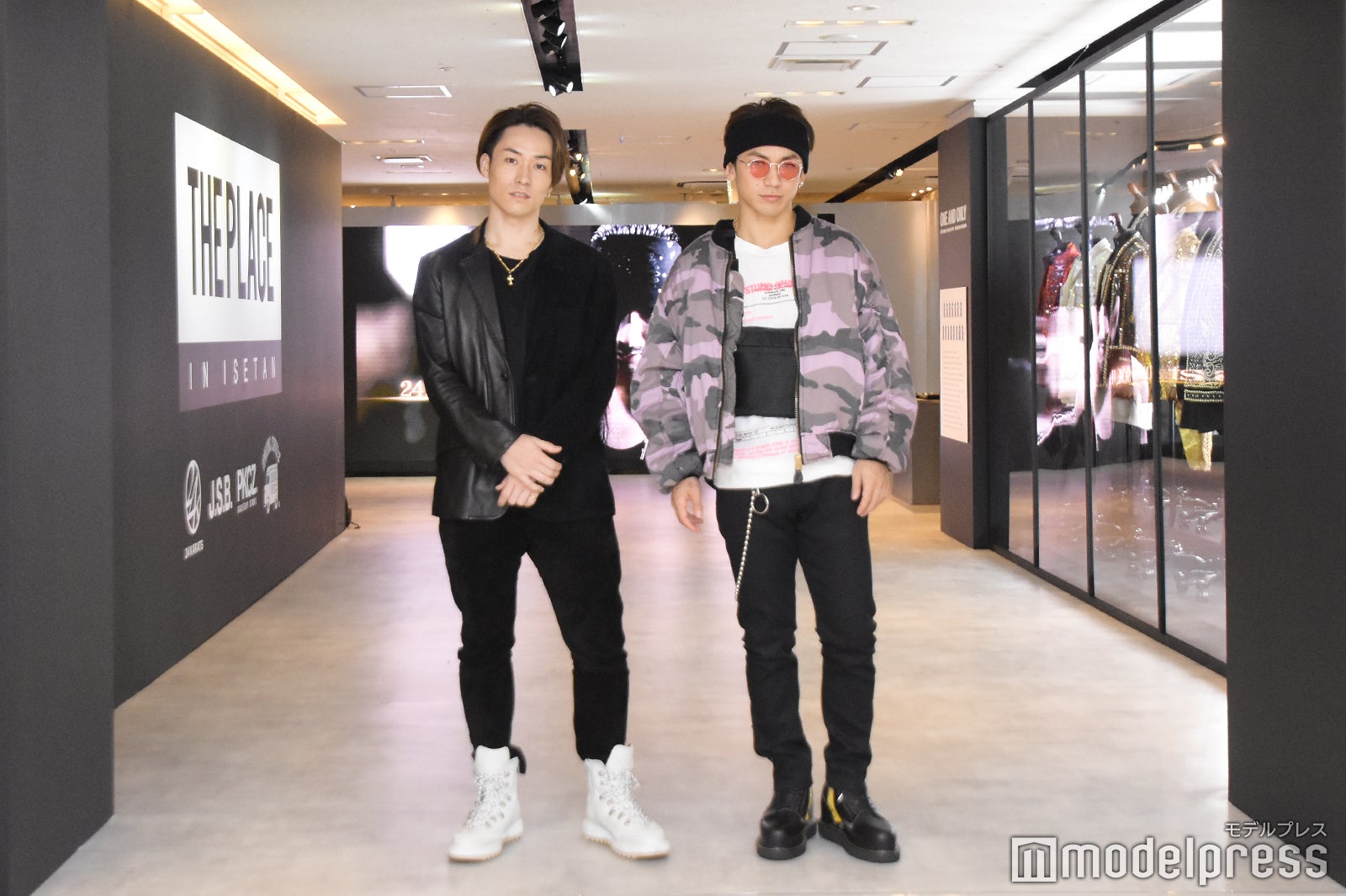 （左から）TETSUYA、NAOTO （C）モデルプレス