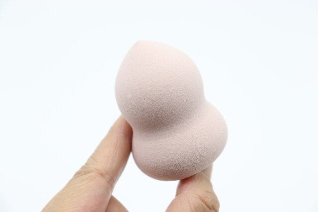 メイクパフ(ホイップ型、ケース付) 形状 メイクパフ(ホイップ型、ケース付) 形状