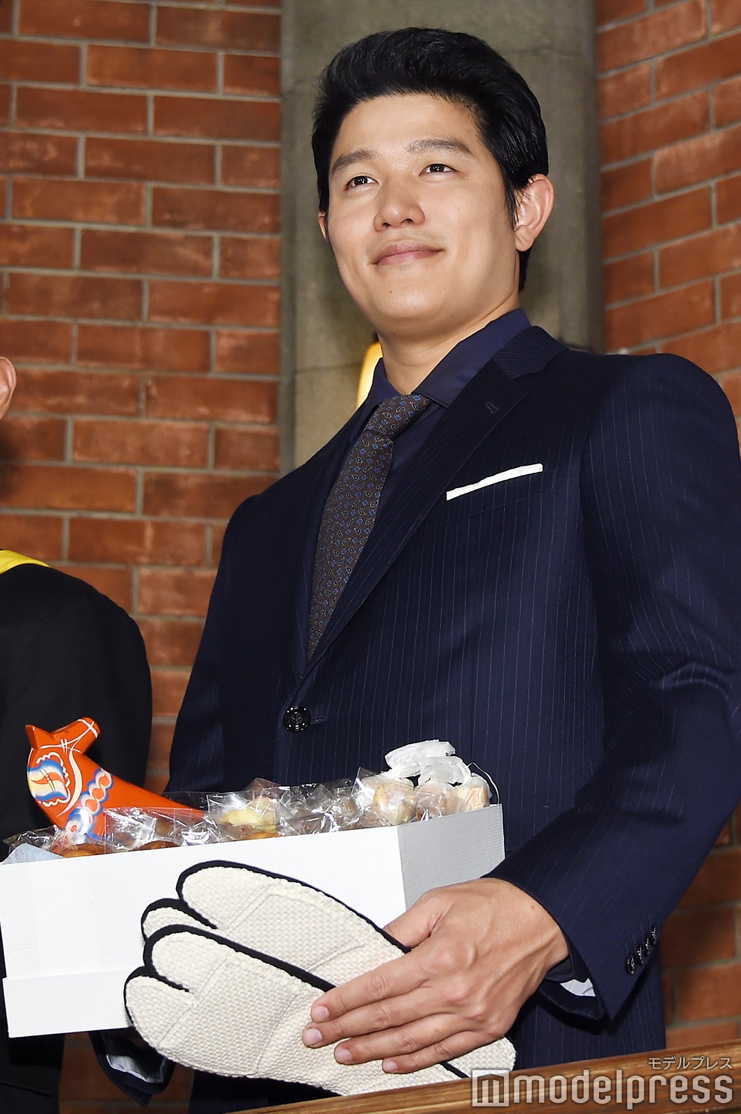 鈴木亮平（C）モデルプレス