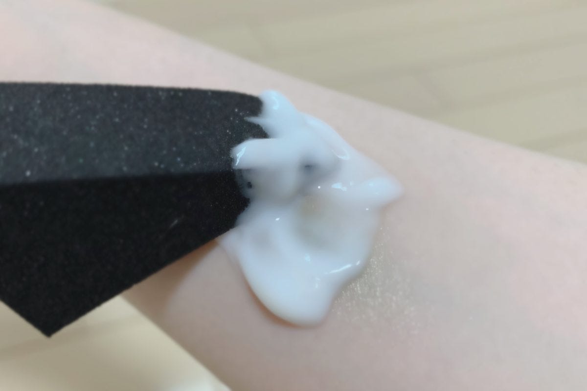 アイメイククレンジングスポンジ