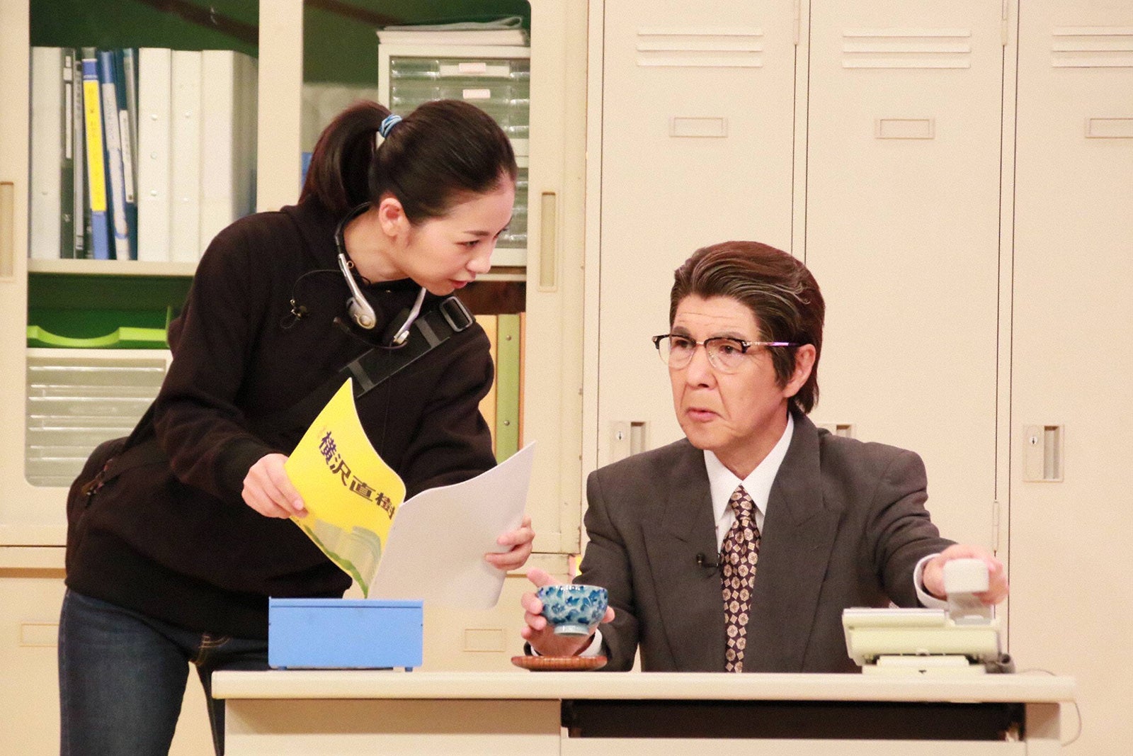 （左から）関根麻里、関根勤 （C）フジテレビ