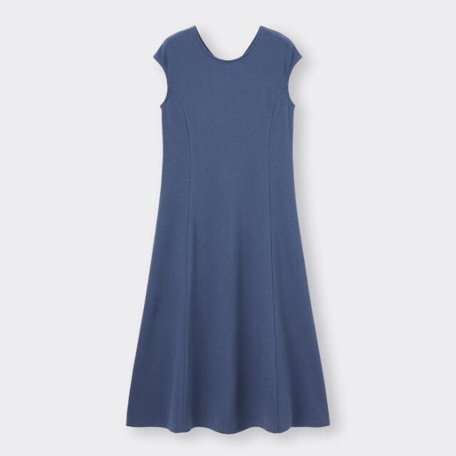 GU　ラクしてキレイ　マストバイワンピース　フレンチスリーブフレアワンピース