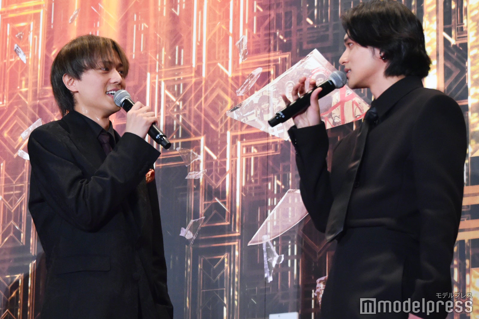 主演の永瀬廉、主演を乗っ取ろうとする北村匠海（C）モデルプレス