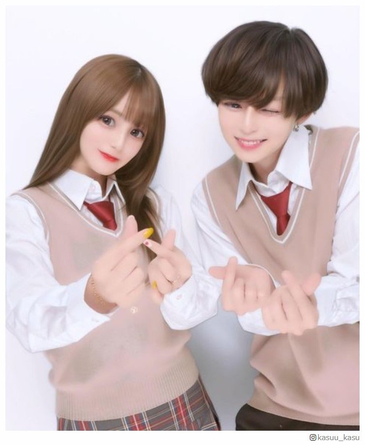 かす＆みっき～、制服プリクラ公開に反響「似合ってる」「カップルみたい」