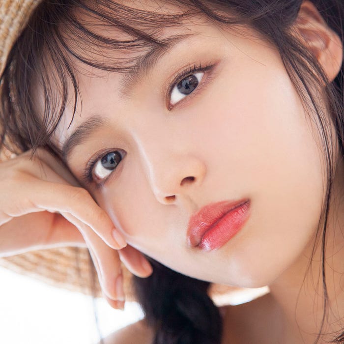 2021年1月・2月特典イメージ/「秋田汐梨オフィシャルカレンダー2020」より(C)SDP