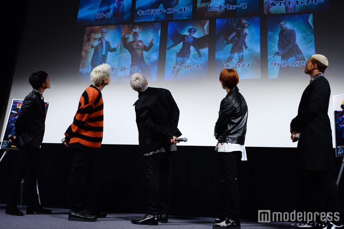 (左から)GENERATIONS数原龍友、小森隼、中務裕太、佐野玲於、関口メンディー (C)モデルプレス