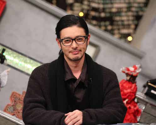 オダギリジョー、バイきんぐ小峠英二の代役に!?メガネ姿でアンニュイ雰囲気【メガネ男子】