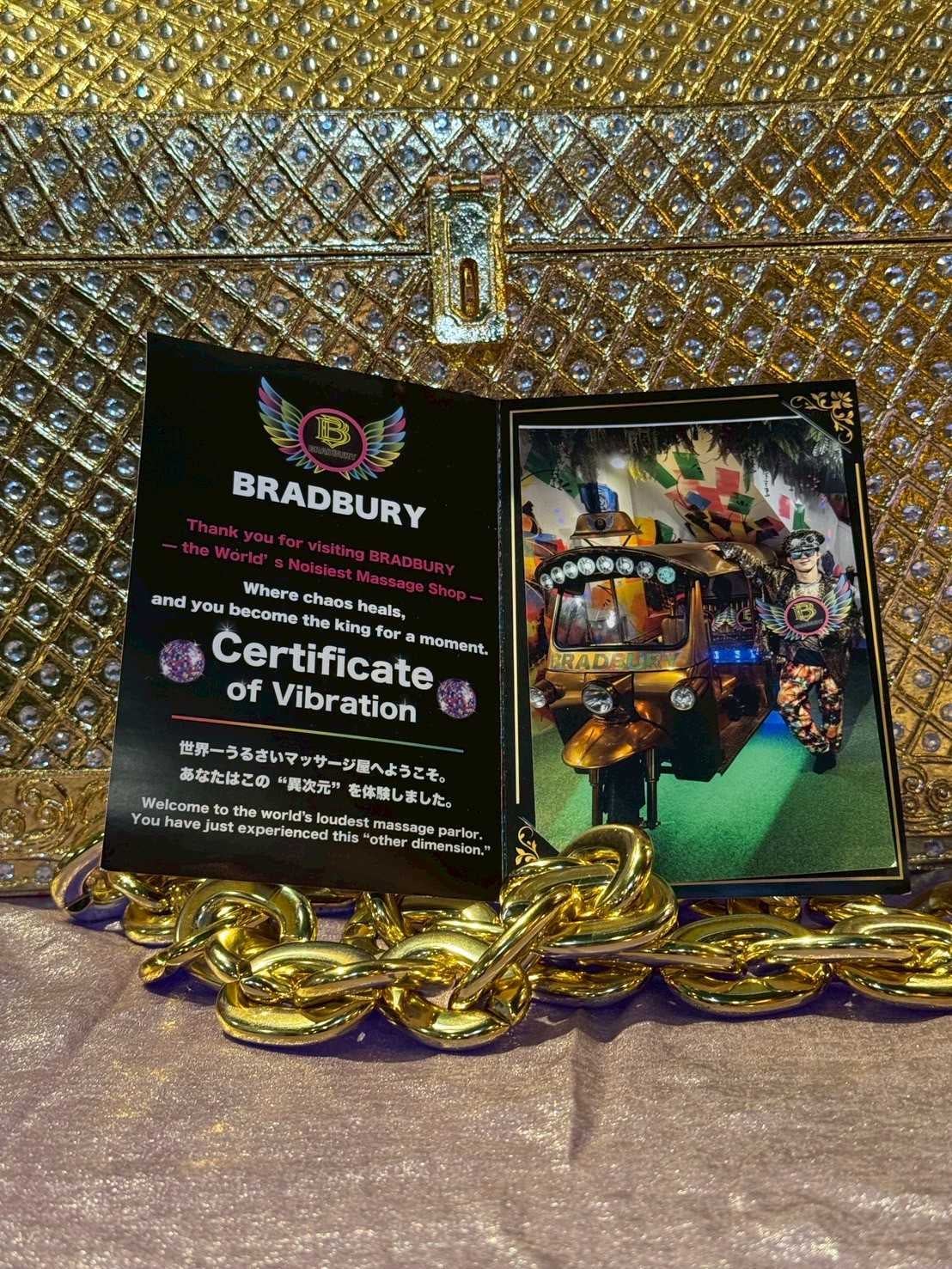 オリジナル記念写真プレゼント／BRADBURY（提供素材）