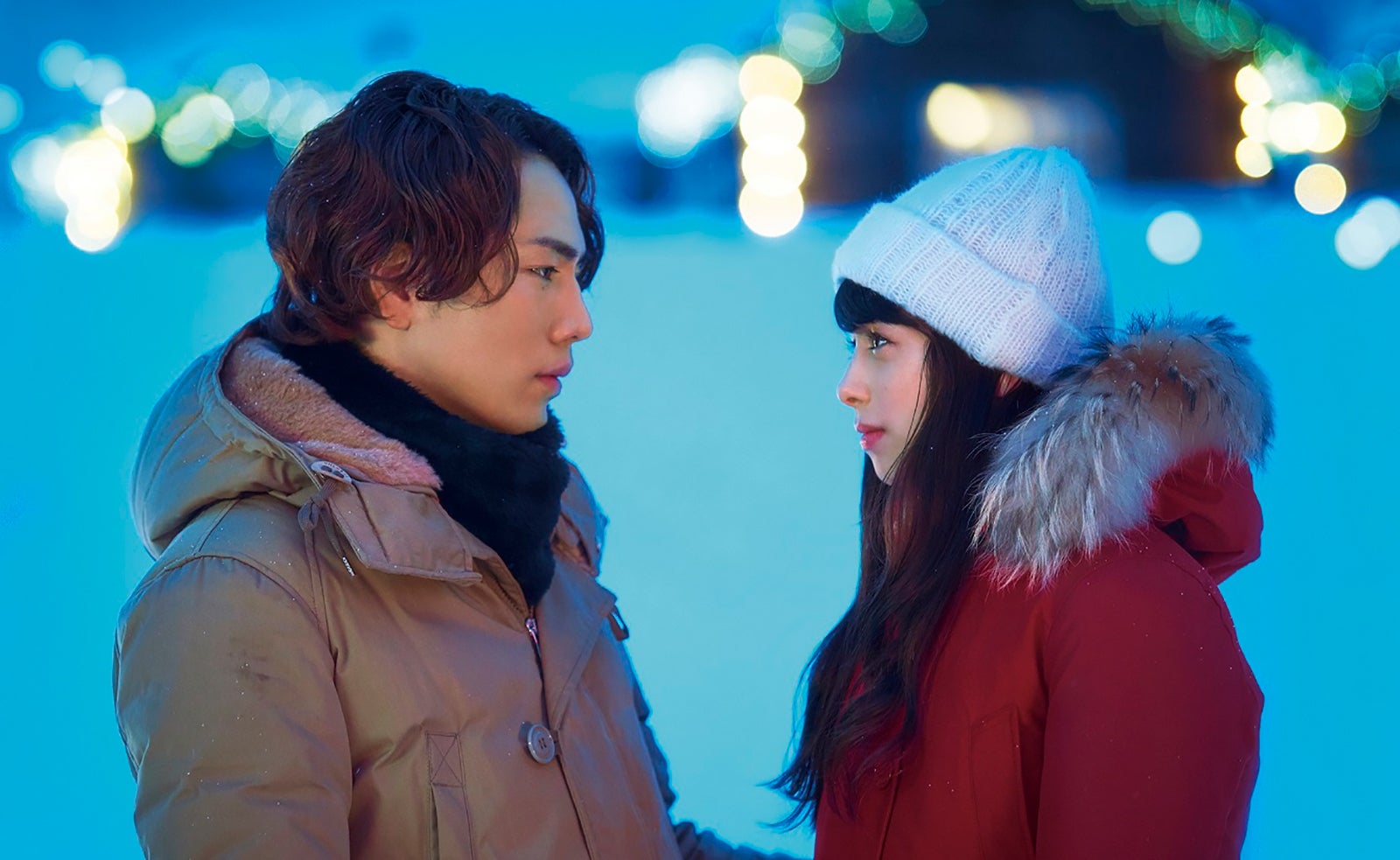 登坂広臣、中条あやみ（C）2019 映画「雪の華」製作委員会