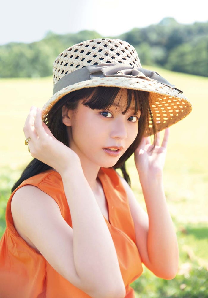 椛島光「椛島光カレンダー 2024.1ー2025.3」卓上版表紙/撮影:三宮幹史