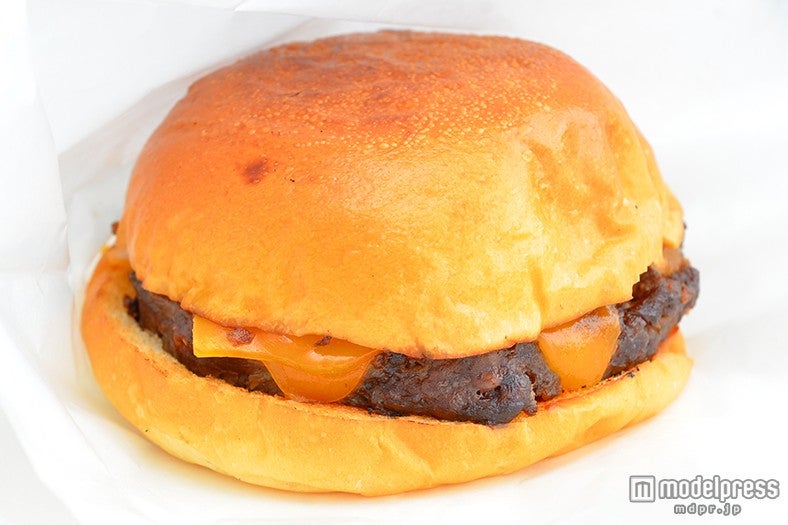 クリントン・ストリート・ベイキング・カンパニー／熟成肉のヘルシーハンバーガー1200円