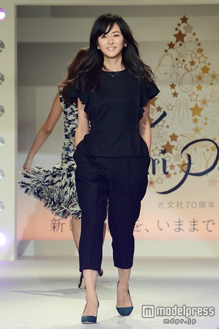 クリス-ウェブ佳子