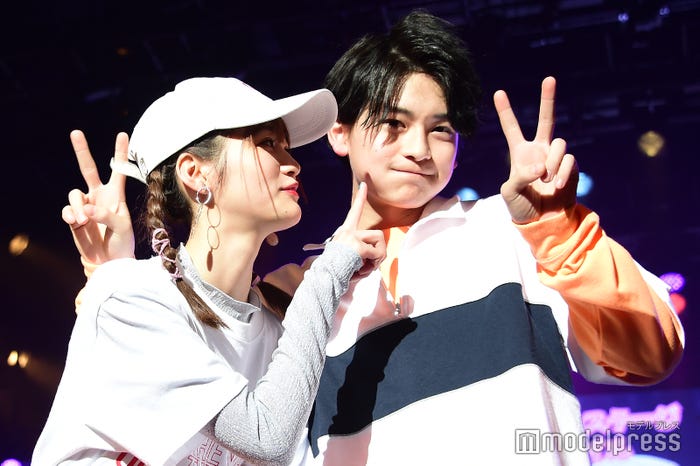 生見愛瑠(めるる)、高橋文哉(ふみふみ) (C)モデルプレス