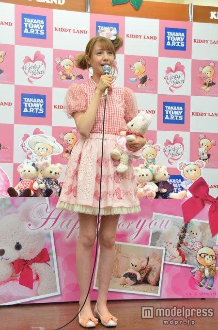 トリンドル玲奈