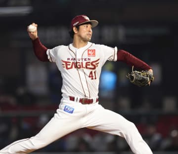 楽天・加治屋の恩返し道半ば 史上6人目3球団で50試合登板も「連続で活躍した時がない」