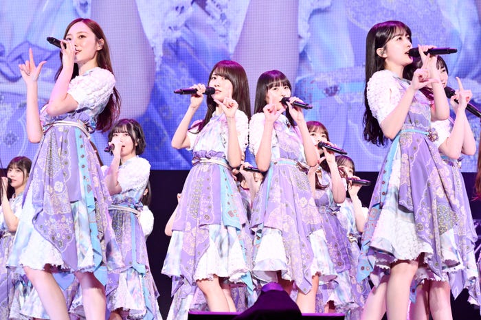 乃木坂46(C)ハタサトシ/高田梓/関口佳代