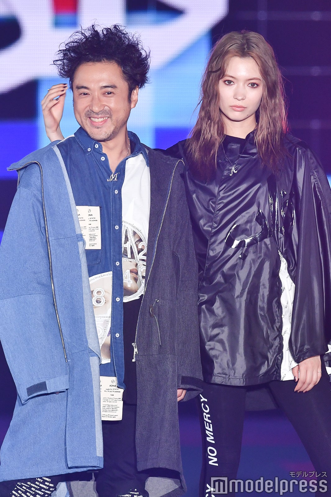 ムロツヨシ、八木アリサ （C）モデルプレス