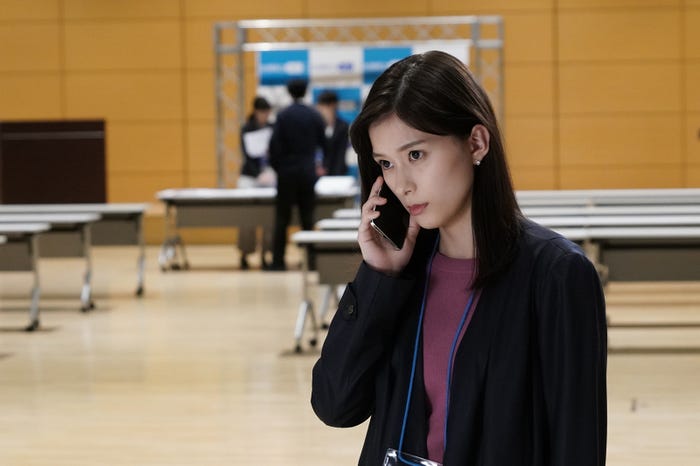 芳根京子 「コントが始まる」第5話より(C)日本テレビ