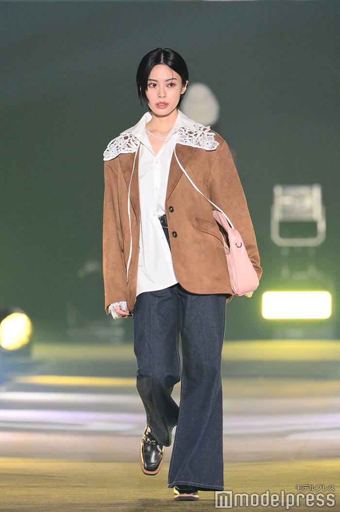 安斉星来(C)モデルプレス