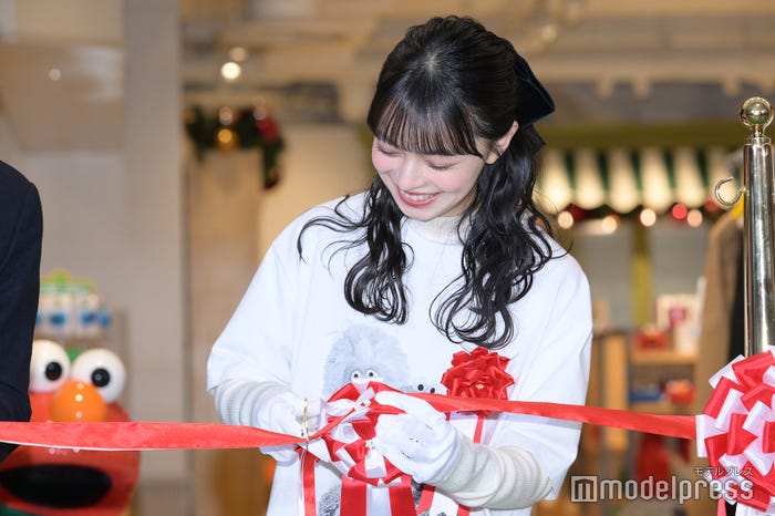 上國料萌衣(C)モデルプレス