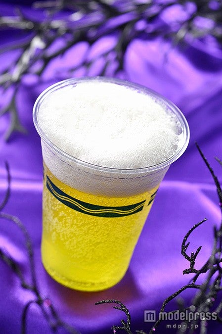 TDS：「バーナクル・ビルズ」ビアカクテル（マスカット）￥680（C）Disney