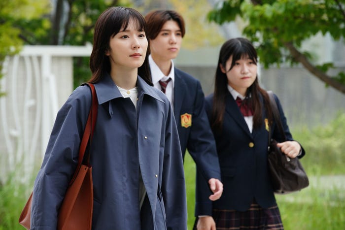 松岡茉優「最高の教師 1年後、私は生徒に■された」最終話より(C)日本テレビ