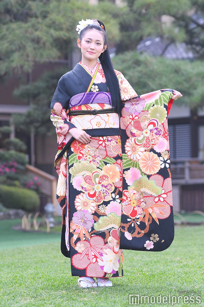 吉本実憂 (C)モデルプレス