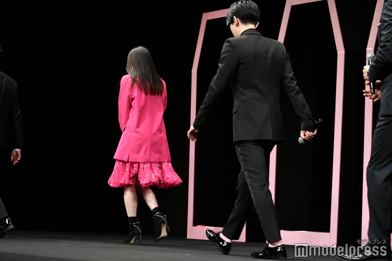 広瀬すず、吉沢亮 （C）モデルプレス