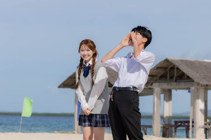 りのん、かなと「今日、好きになりました。マクタン編」(C)AbemaTV, Inc.