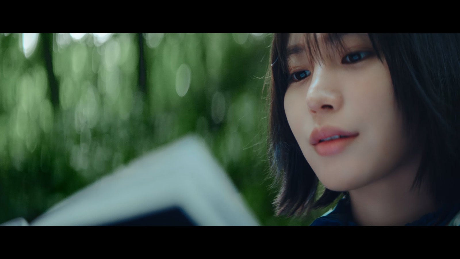 南沙良「Why Epson？自然環境への想い」篇カット（提供写真）