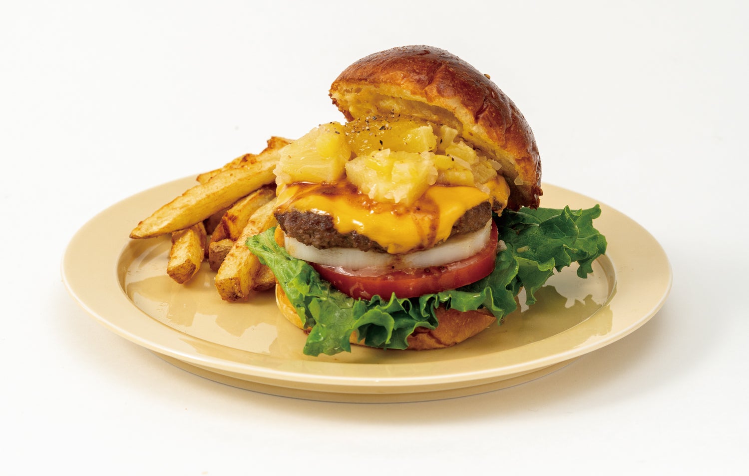 沖縄にフルーツグルメバーガー専門店「LITOR」牛100％パティ×旬の果物の新たな美味しさ提案