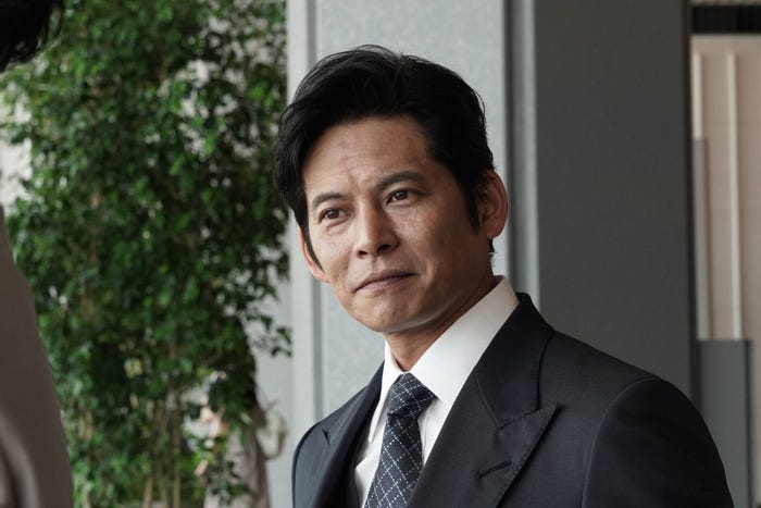 織田裕二 「SUITS/スーツ」第1話より(C)フジテレビ
