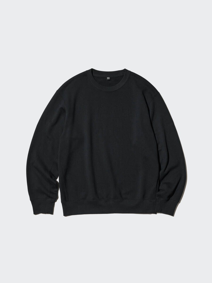 黒いレギュラーシルエットのスウェットシャツ