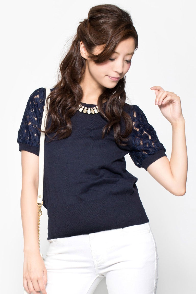 袖レースニット「DEPARTMENT」3,980円（税込）