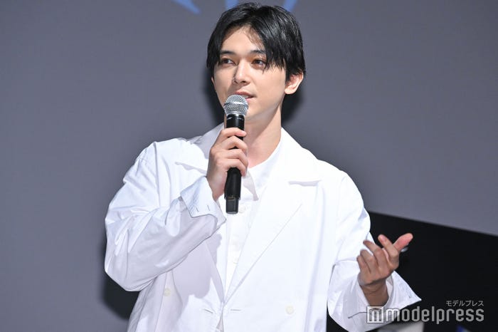 吉沢亮(C)モデルプレス