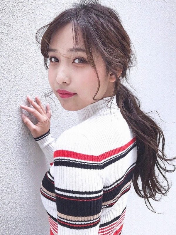 韓国風ロングヘアアレンジ集 ルーズ感を出した髪型で簡単に叶えるこなれ大人スタイル モデルプレス