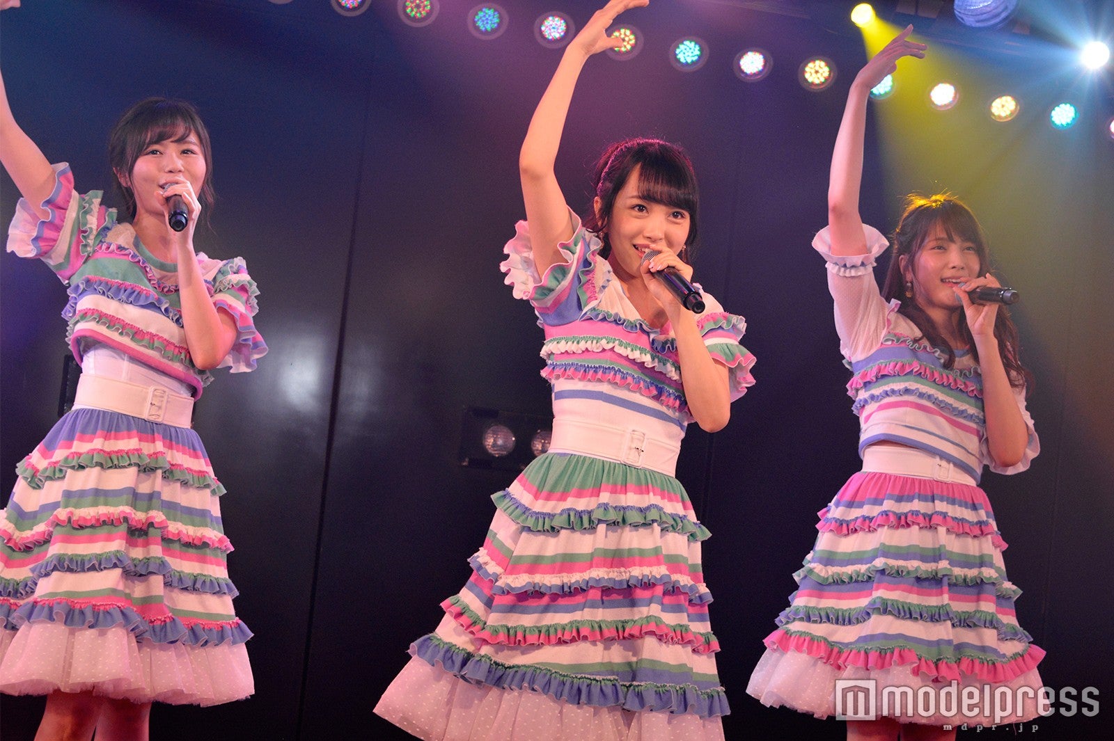 込山榛香、向井地美音、入山杏奈／AKB48「サムネイル」公演（C）モデルプレス