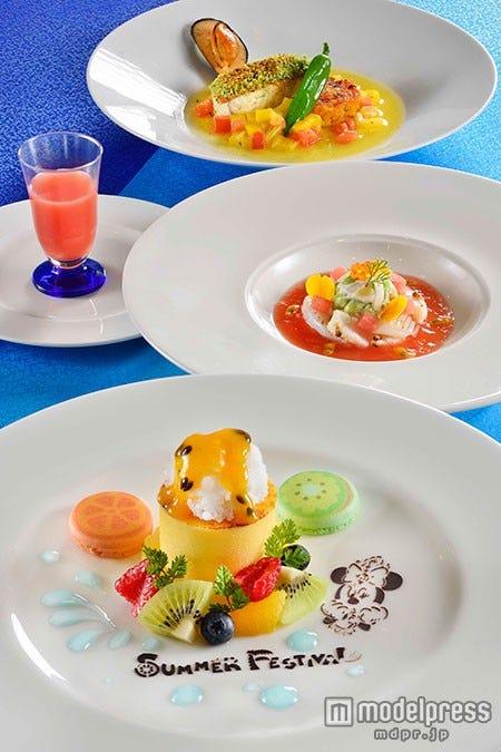 「オチェーアノ」ランチコース¥5150(C)Disney