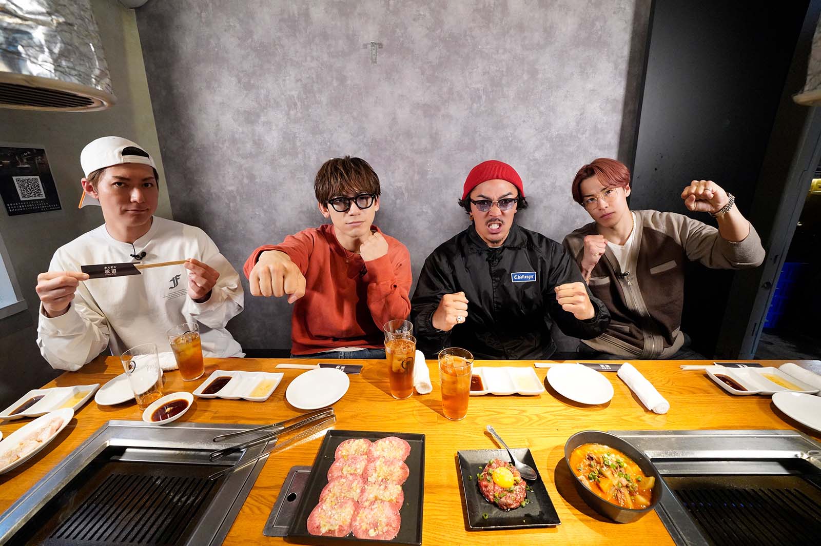 EXILE SHOKICHI＆NAOTO・数原龍友・RIKUがドラフト会議「肉戦」開催