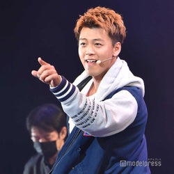 竹内涼真、初ミュージカルで歌&ダンス挑戦 黄色い歓声浴びる<17 AGAIN>