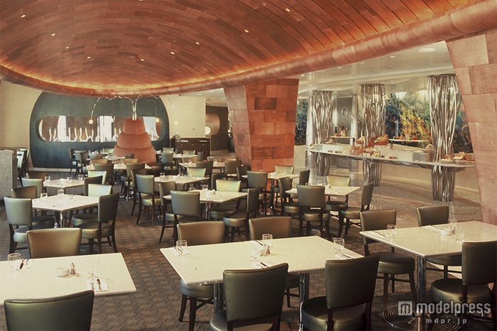 「オチェーアノ」(C)ディズニー