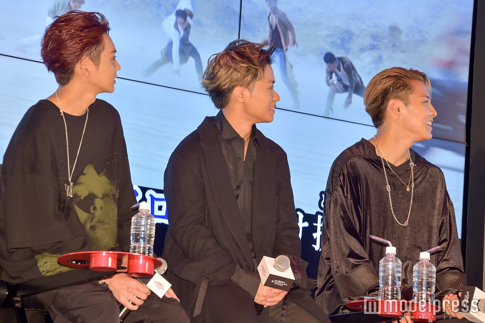 左から：吉野北人、川村壱馬、RIKU （C）モデルプレス