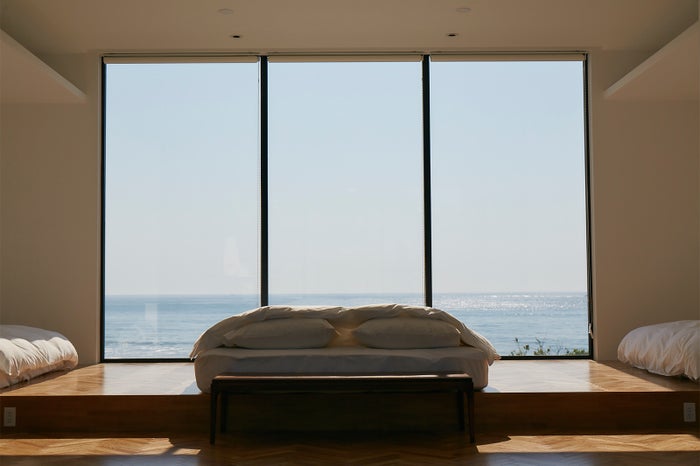 絶景のベッドルームを備えた2階建の宿泊棟／画像提供：バンズシティ