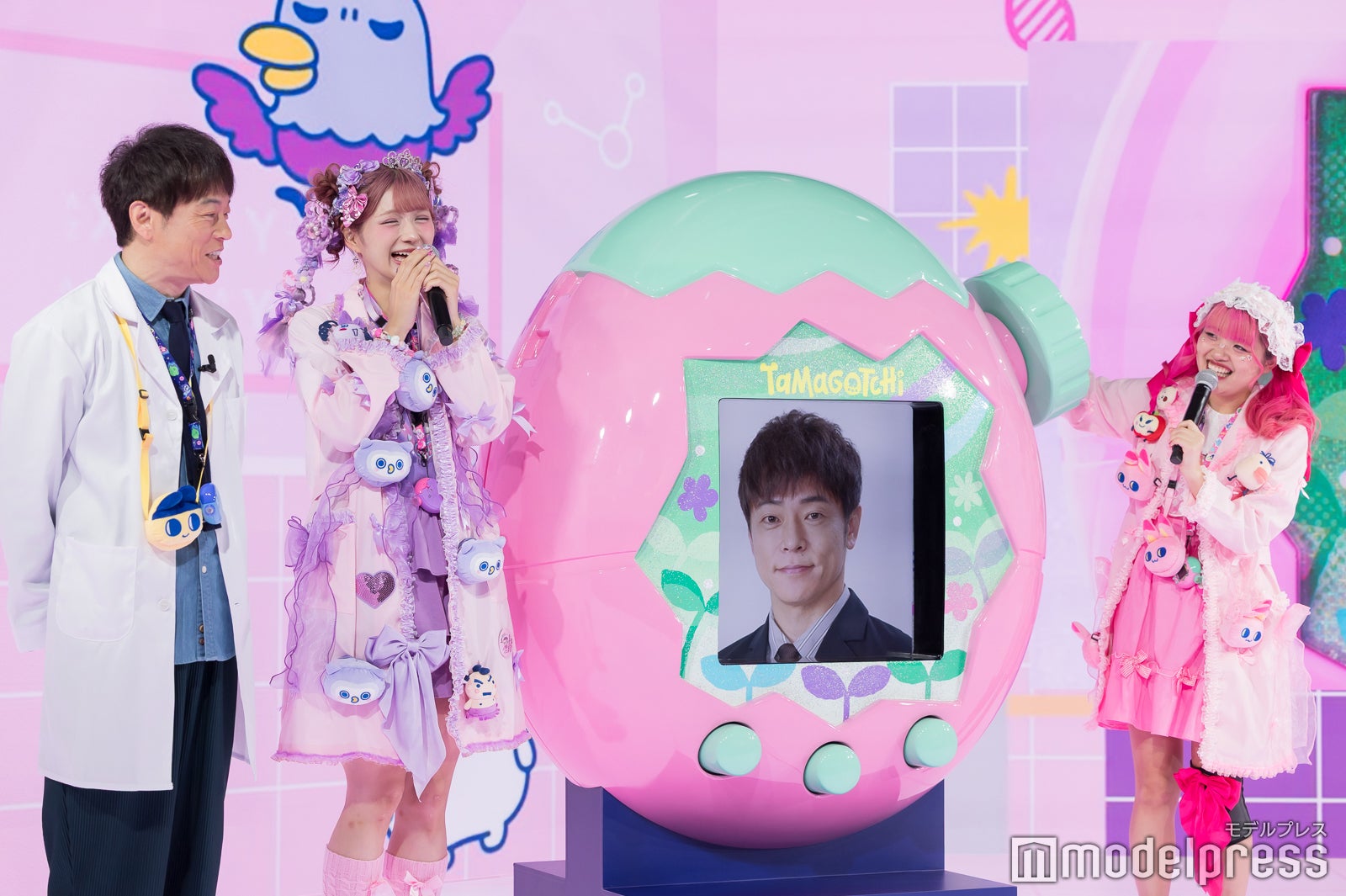 陣内智則、しなこ、あぃりDX（C）モデルプレス