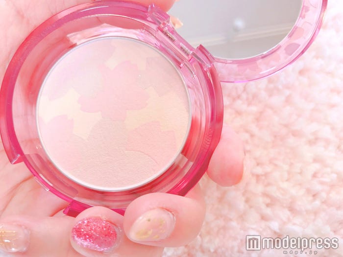 【エテュセ】「さくらフェースカラー」(C)モデルプレス