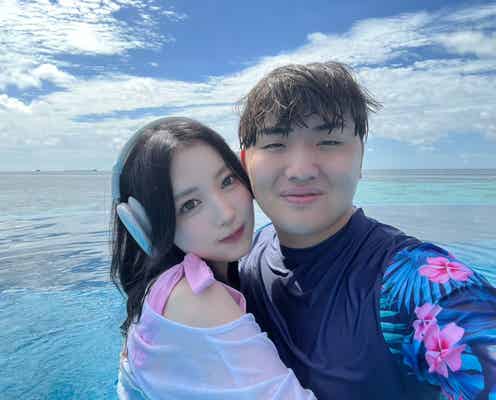 ふくれな&がーどまん夫婦、モルディブに新婚旅行 ラブラブ密着2ショット公開