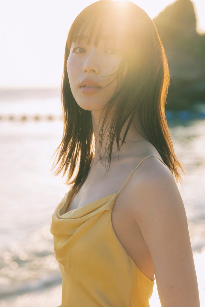 白石聖2nd写真集「unveil」先行カット(提供写真)